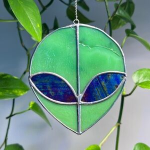 Stained glass alien suncatcher